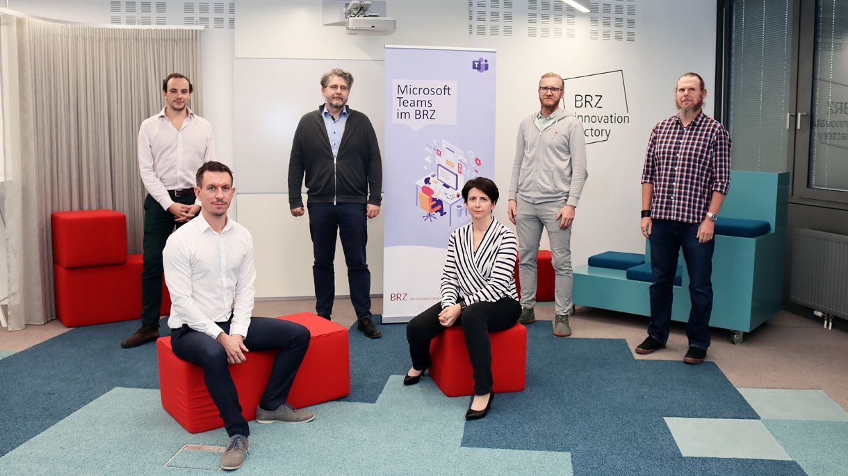 Das Projektteam zur Einführung von MS Teams im BRZ, @BRZ/Giulia Bottoni 6 Personen in der BRZ Innovation Factory
