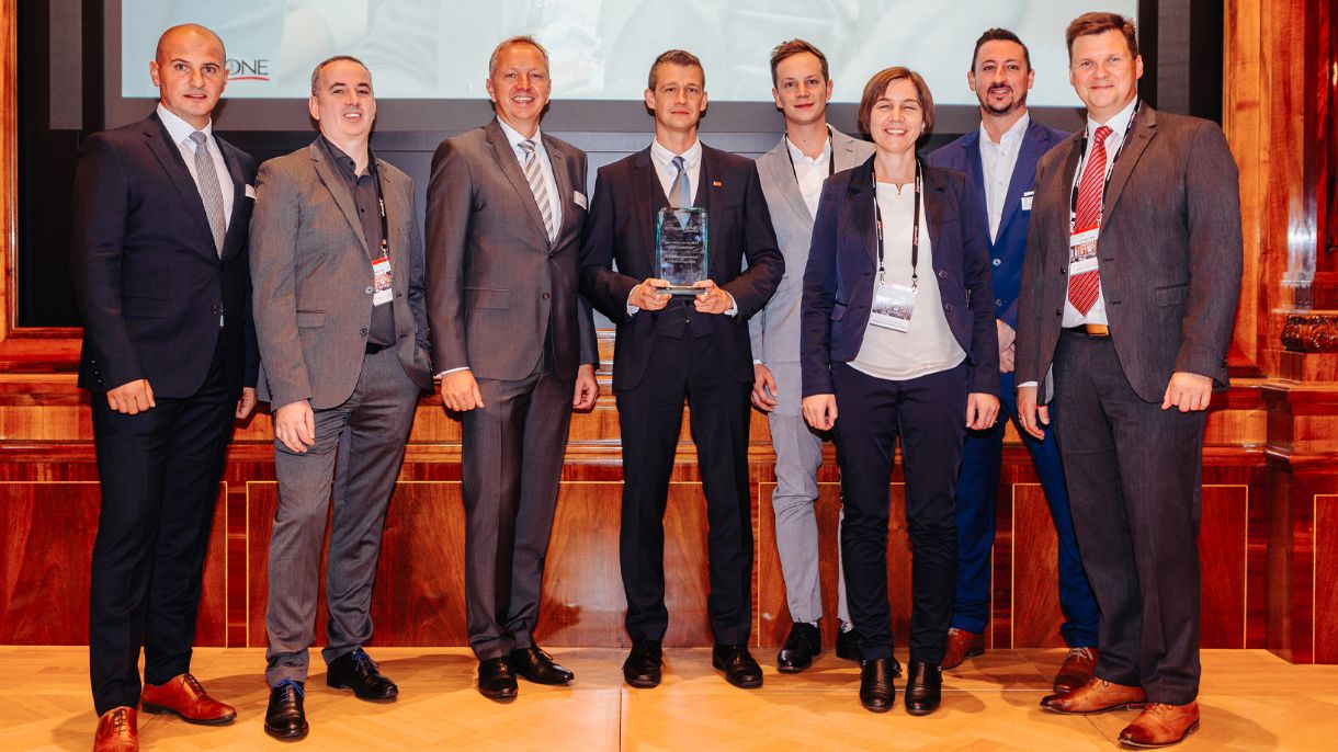Gruppenfoto bei Verleihung des Innovation Award