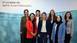 Gruppenfoto der Sprecherinnen der BRZ FemCareer Night
